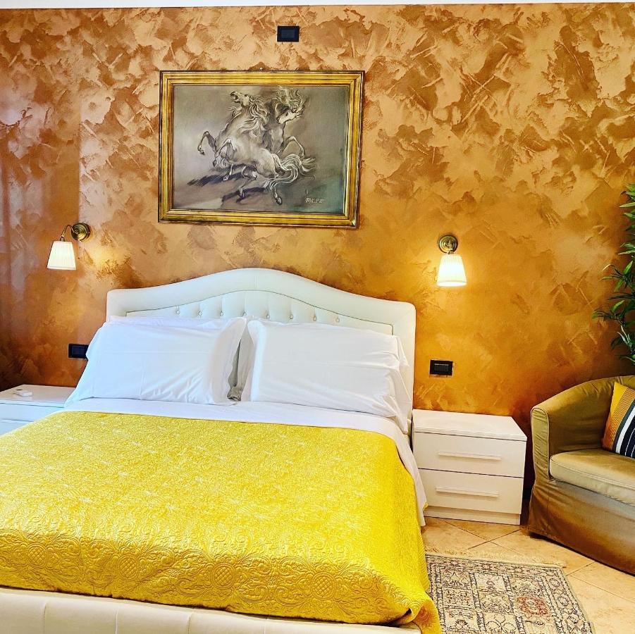 B&B Garda 4U เดเซนซาโนเดลการ์ดา ภายนอก รูปภาพ