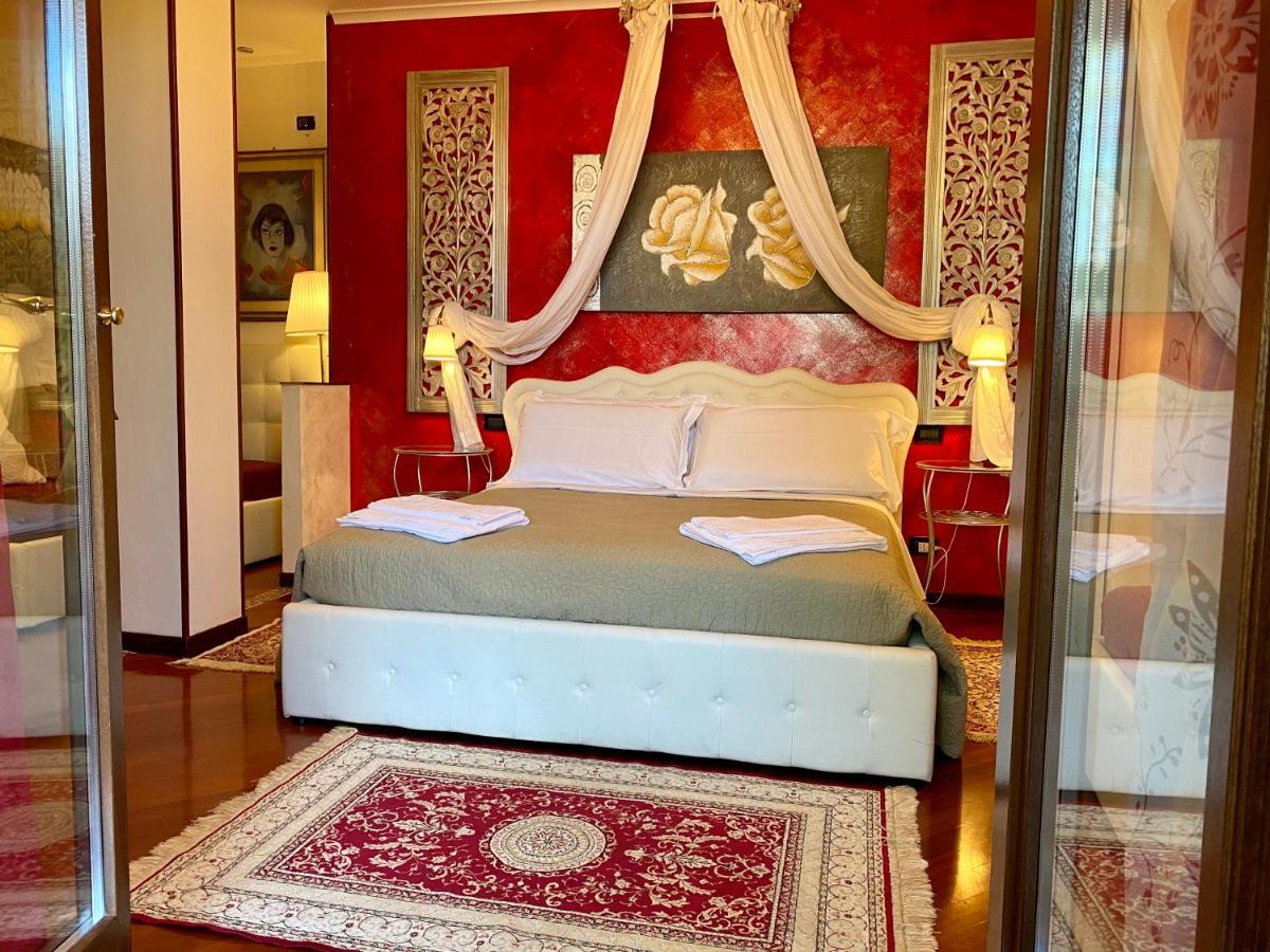 B&B Garda 4U เดเซนซาโนเดลการ์ดา ภายนอก รูปภาพ