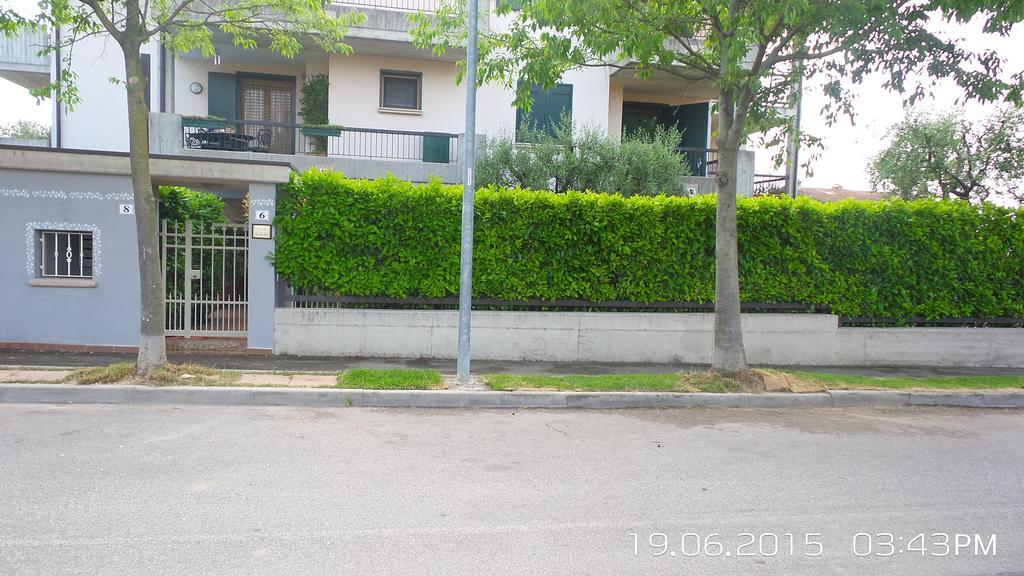 B&B Garda 4U เดเซนซาโนเดลการ์ดา ภายนอก รูปภาพ