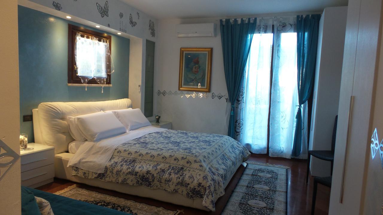 B&B Garda 4U เดเซนซาโนเดลการ์ดา ภายนอก รูปภาพ