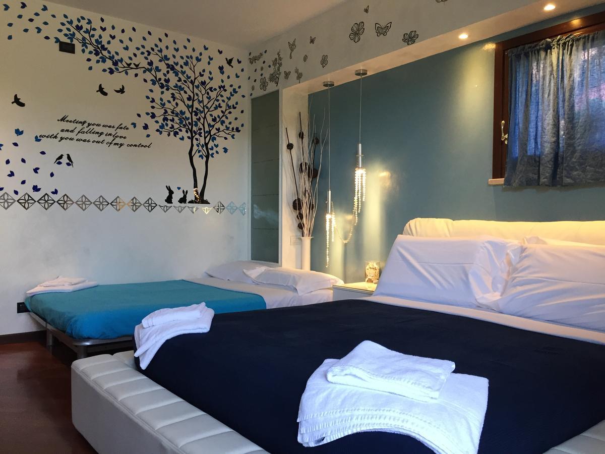 B&B Garda 4U เดเซนซาโนเดลการ์ดา ภายนอก รูปภาพ