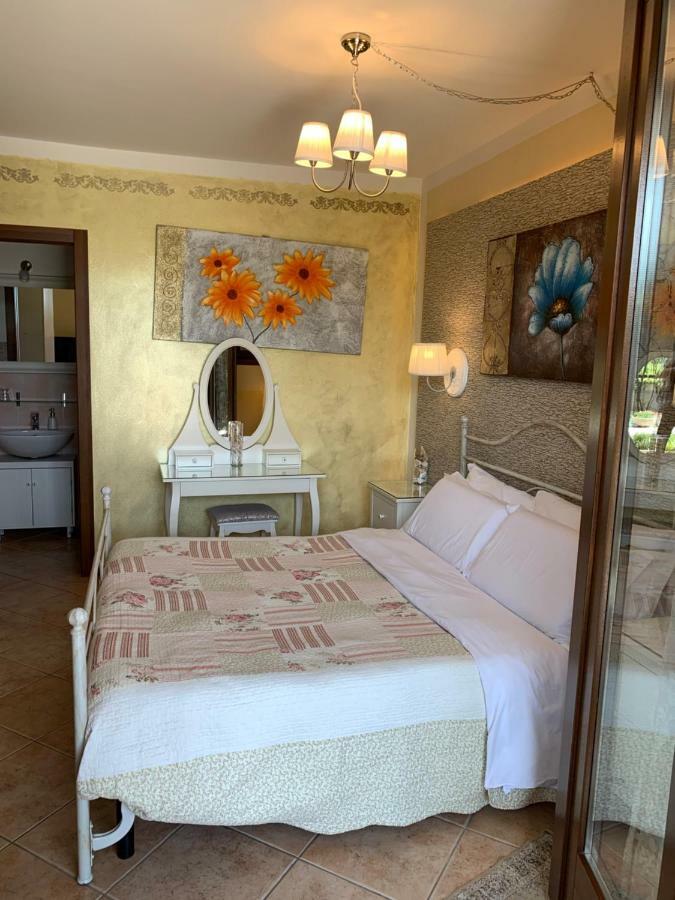 B&B Garda 4U เดเซนซาโนเดลการ์ดา ภายนอก รูปภาพ